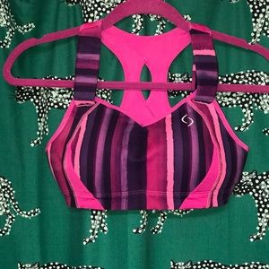 Brooks Juno Sports Bra 32C